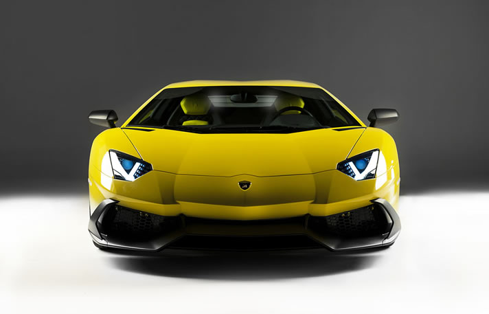 Lamborghini Aventador rental